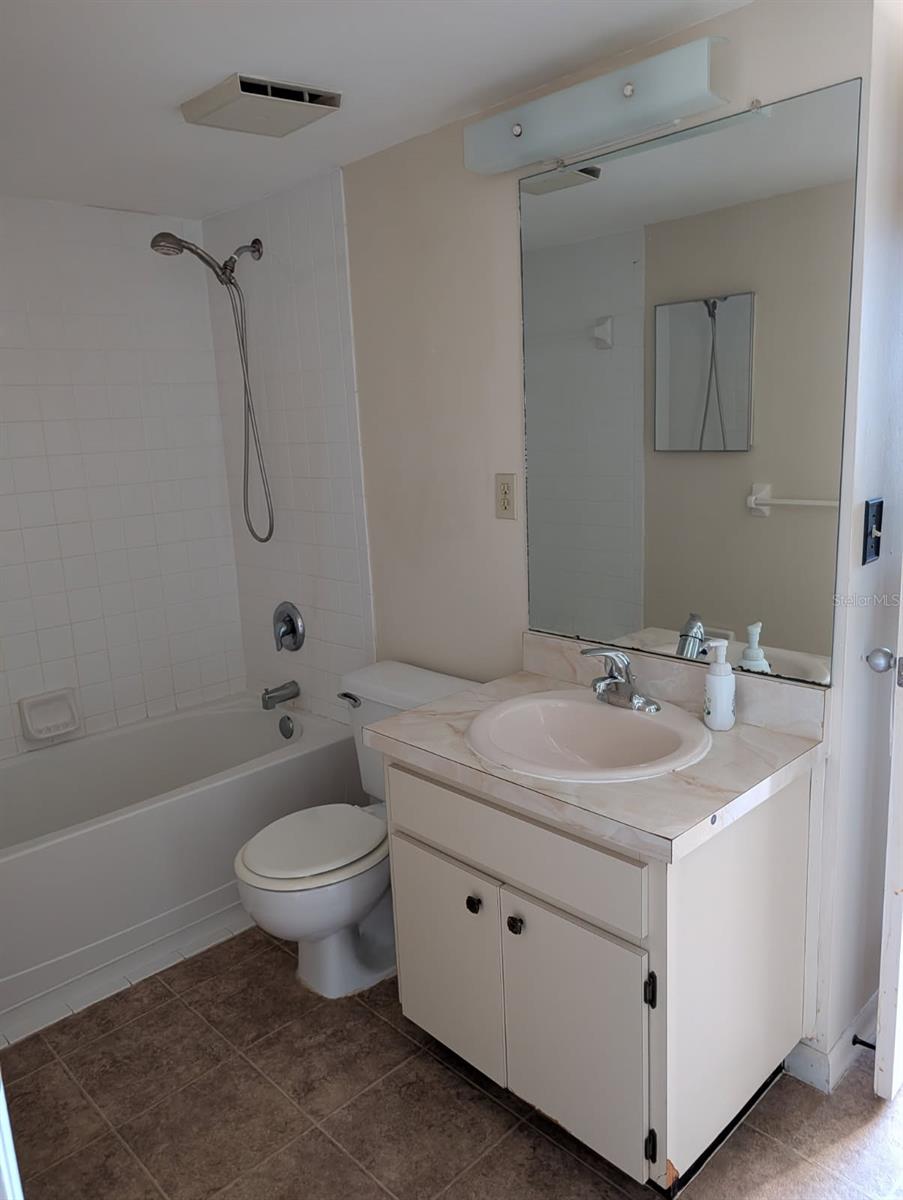 PROMENADES WEST - Residential