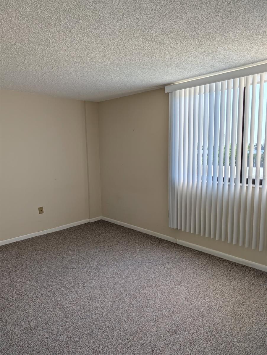 PROMENADES WEST - Residential