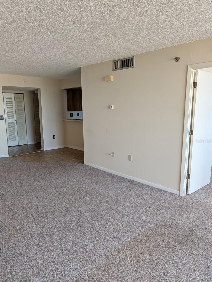 PROMENADES WEST - Residential