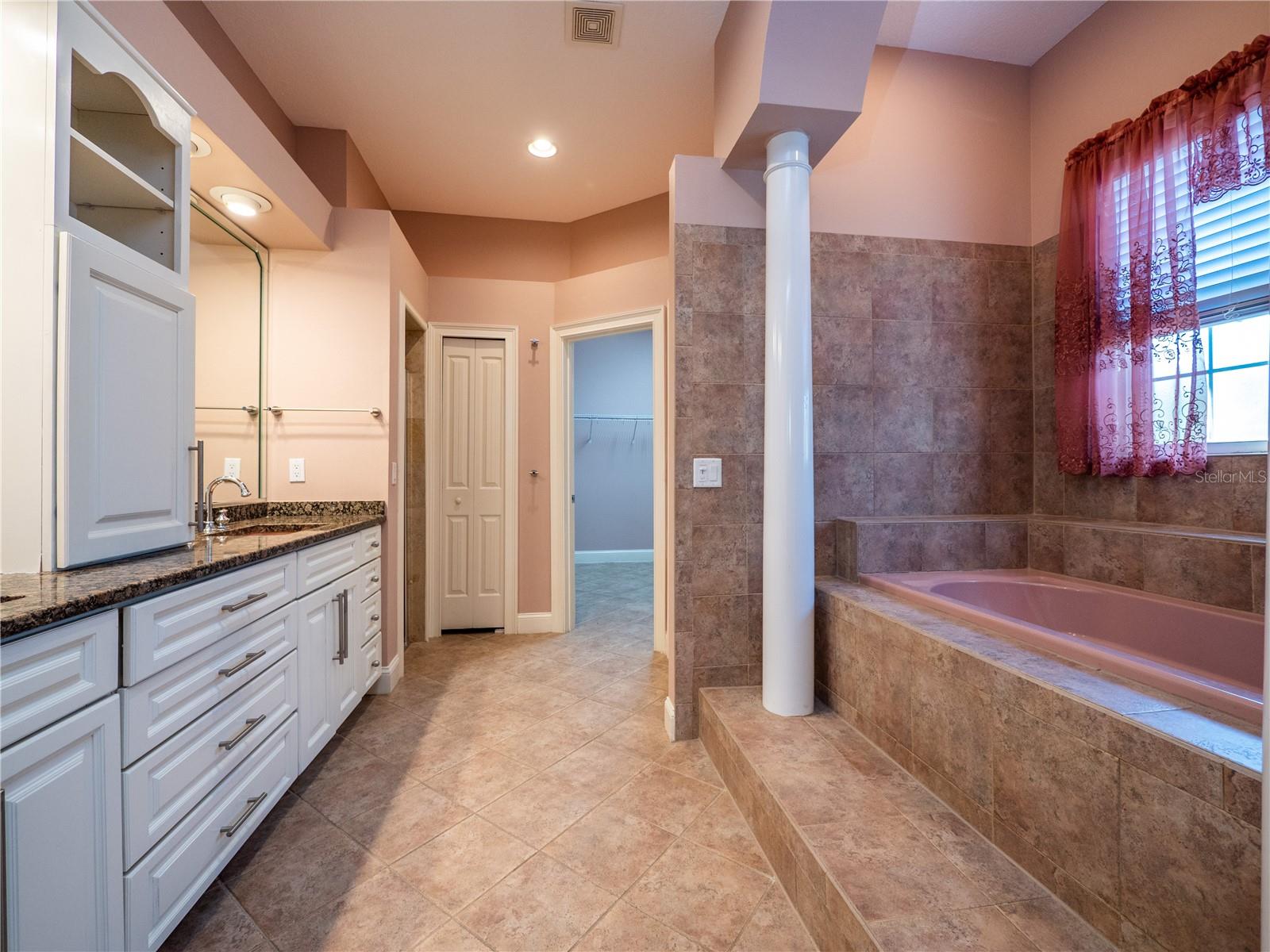 WHITE OAK VILLAGE PH 02 - Residential