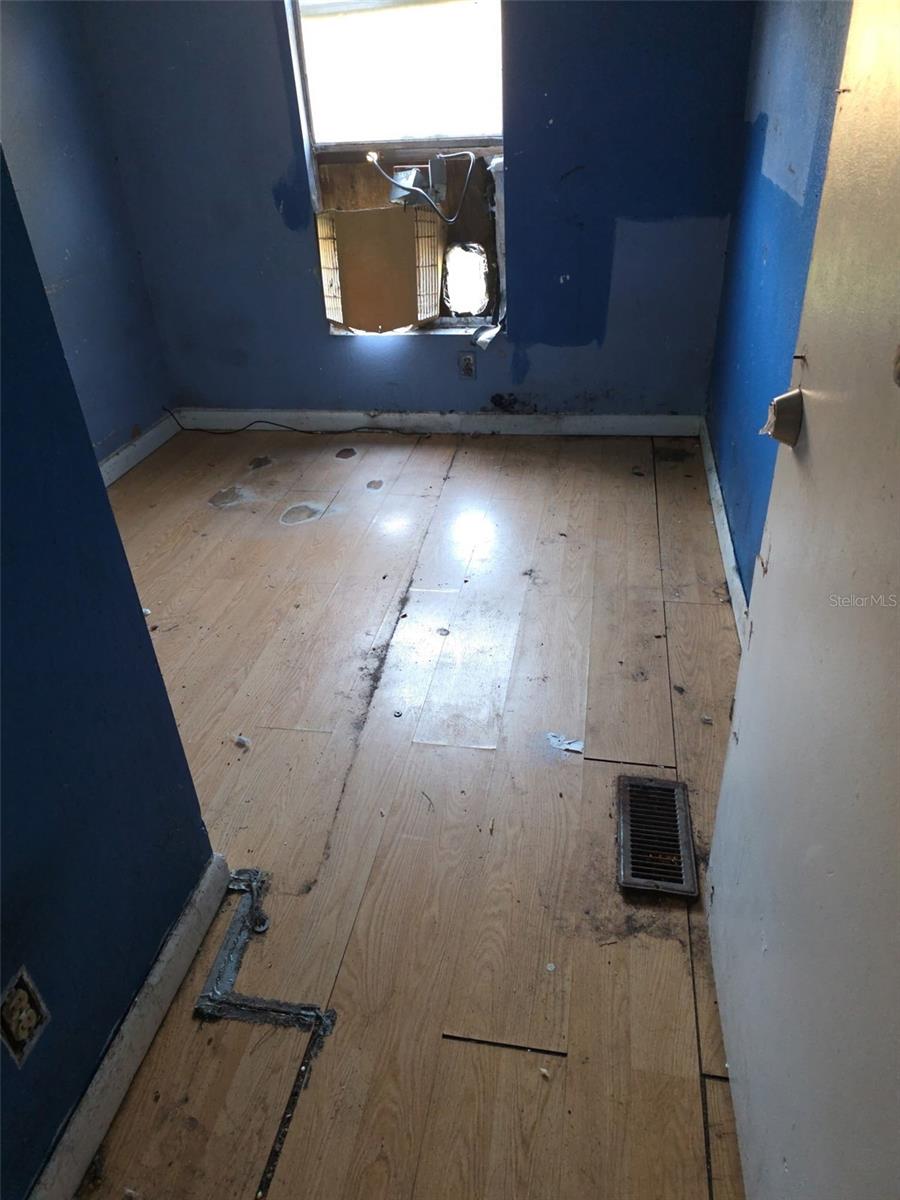 UNRE PINEGLEN PH 2 - Residential