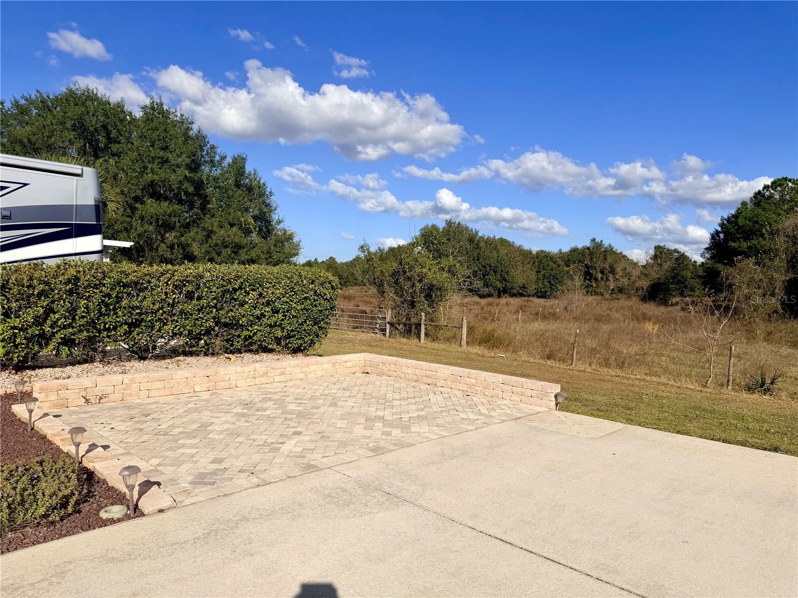 FLORIDA GRANDE MOTOR COACH RESIDENCE - Land