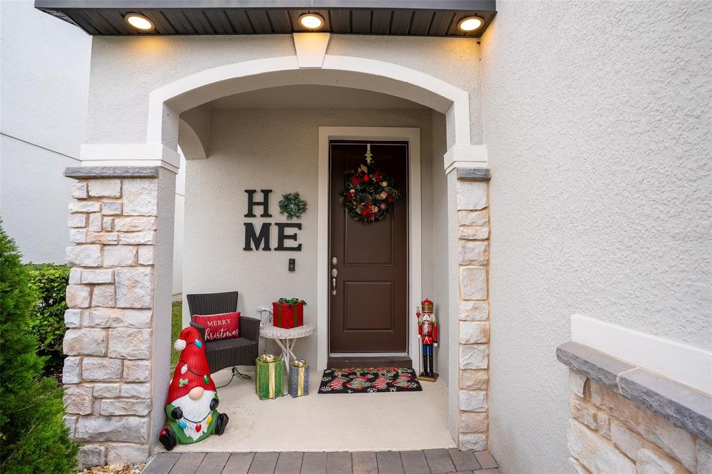 Photo of 9860 Aurea Moss Lane, Orlando, FL 32832 (MLS # S5141555)