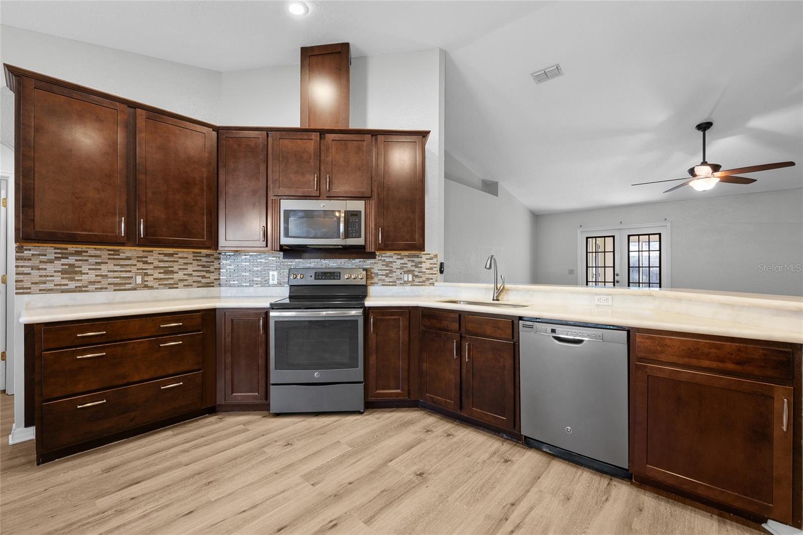 REPLAT OF SYLVANIA TERRACE - Residential