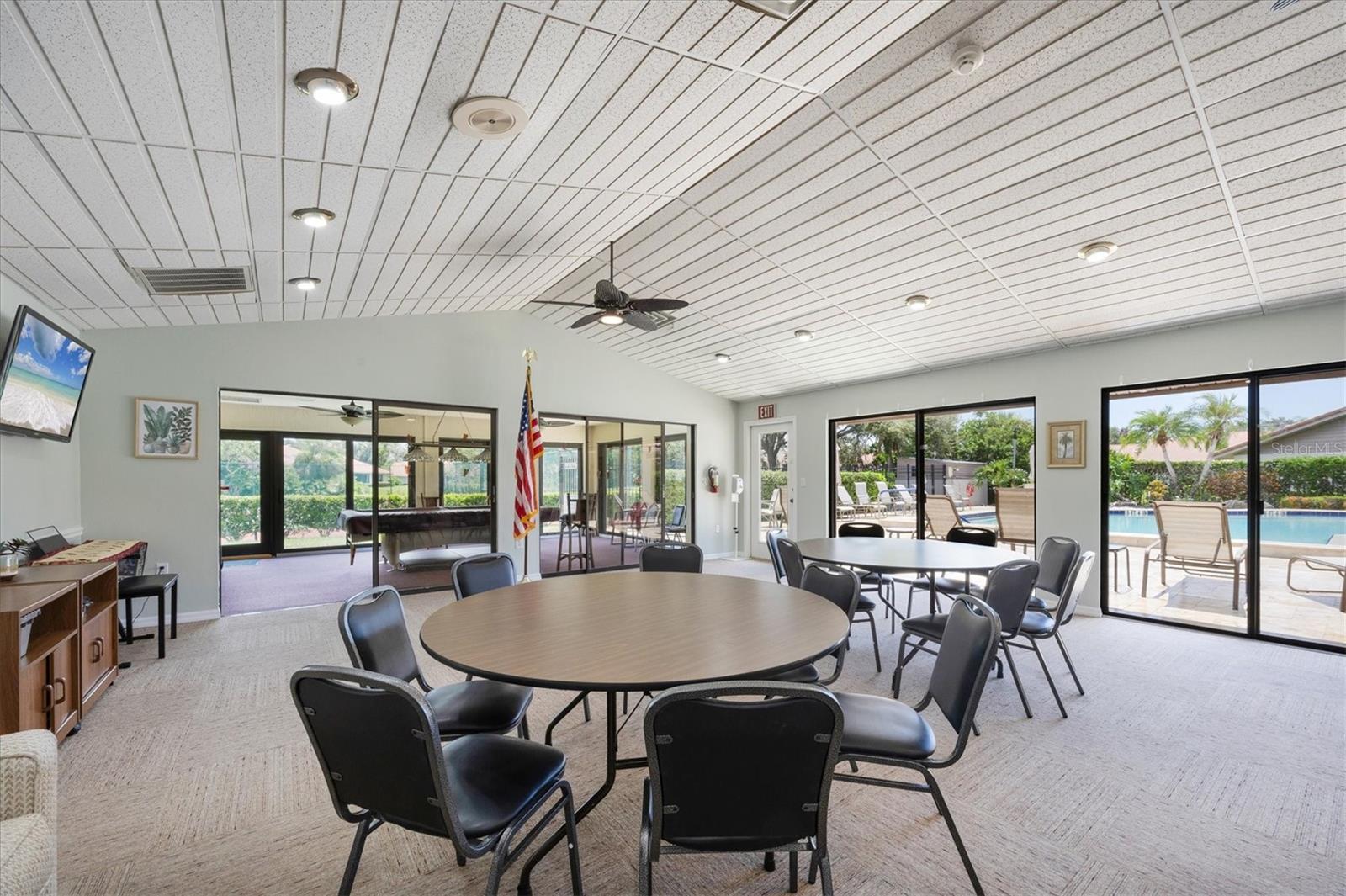 LAKESHORE VILLAGE - Residential