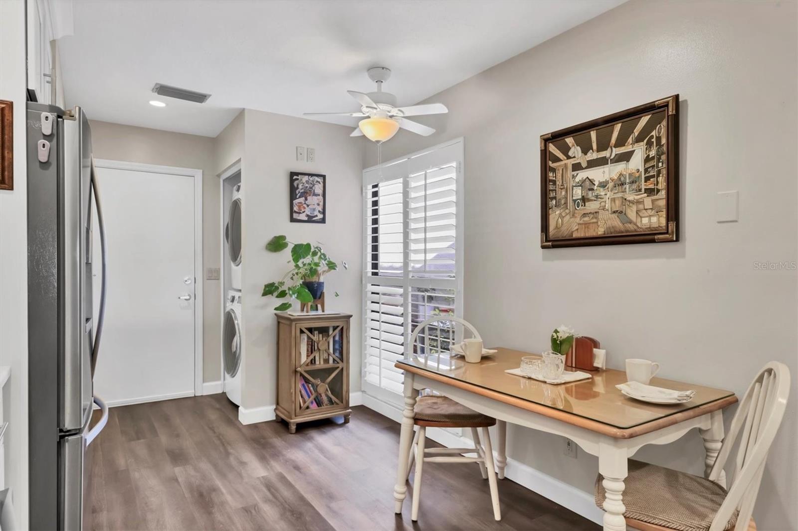 LAKESHORE VILLAGE - Residential