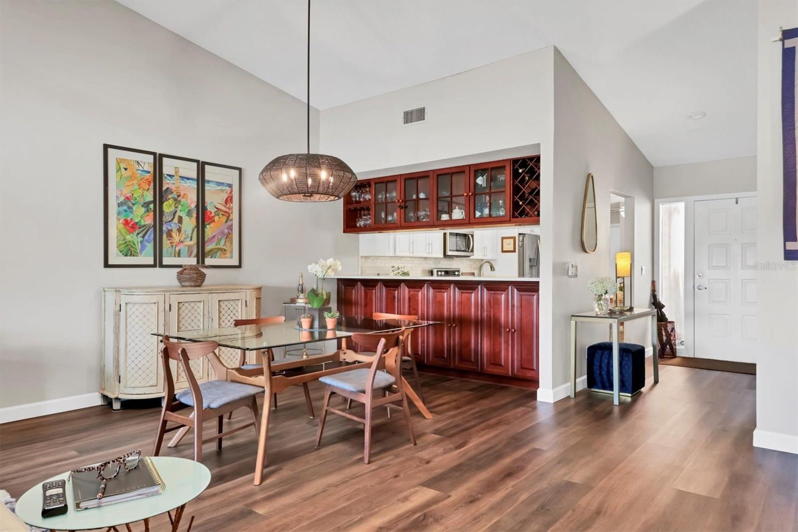 LAKESHORE VILLAGE - Residential