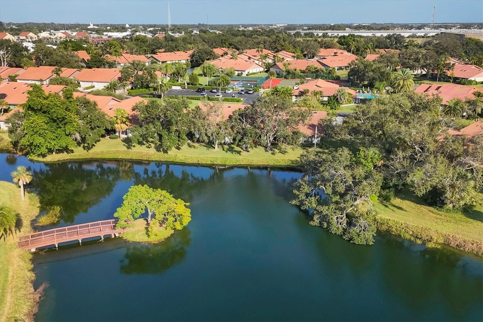 LAKESHORE VILLAGE - Residential