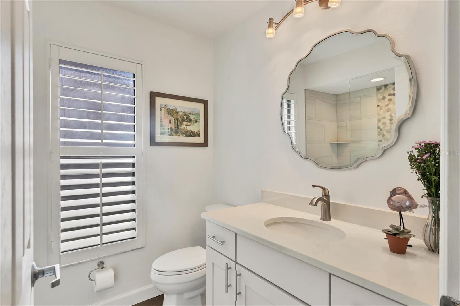 LAKESHORE VILLAGE - Residential