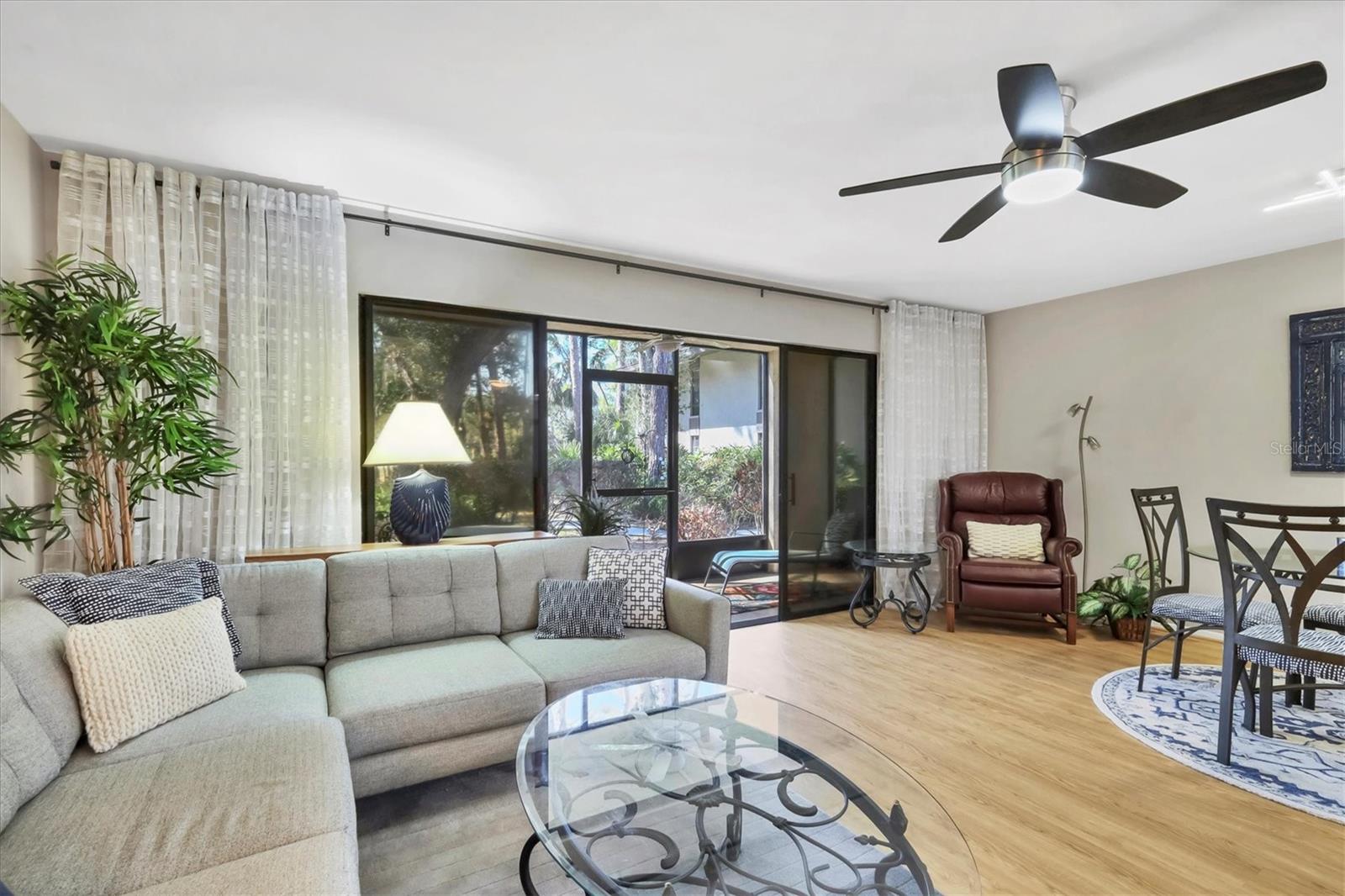 QUAIL HOLLOW - Residential