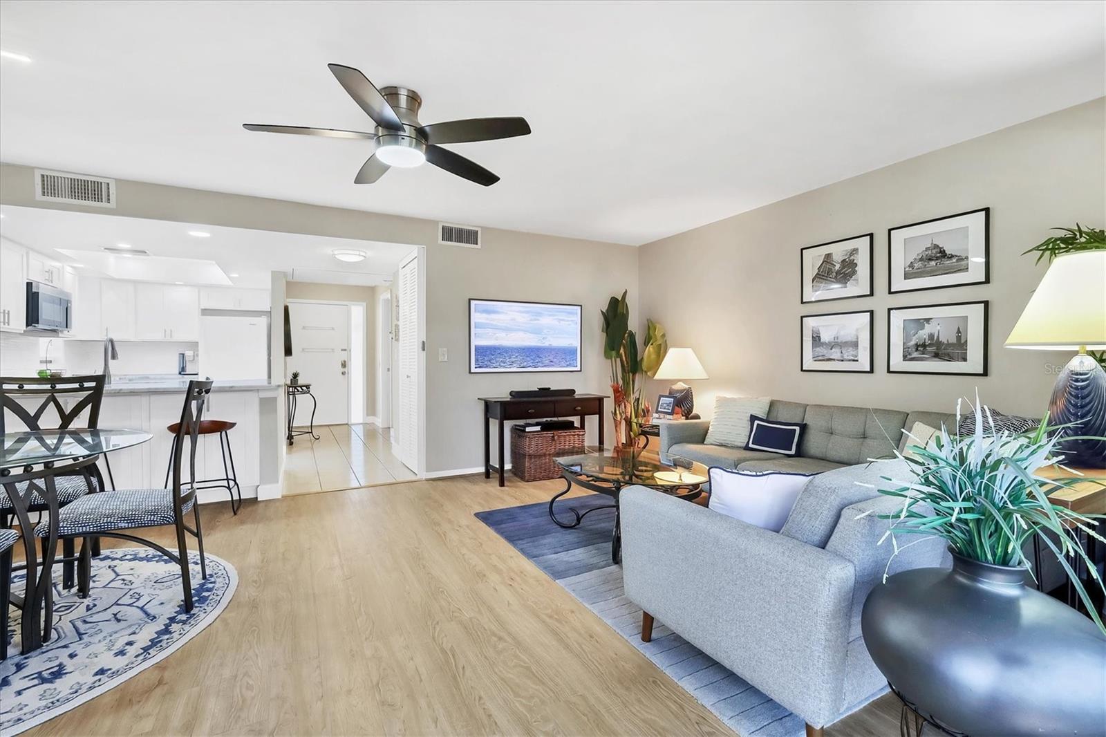 QUAIL HOLLOW - Residential