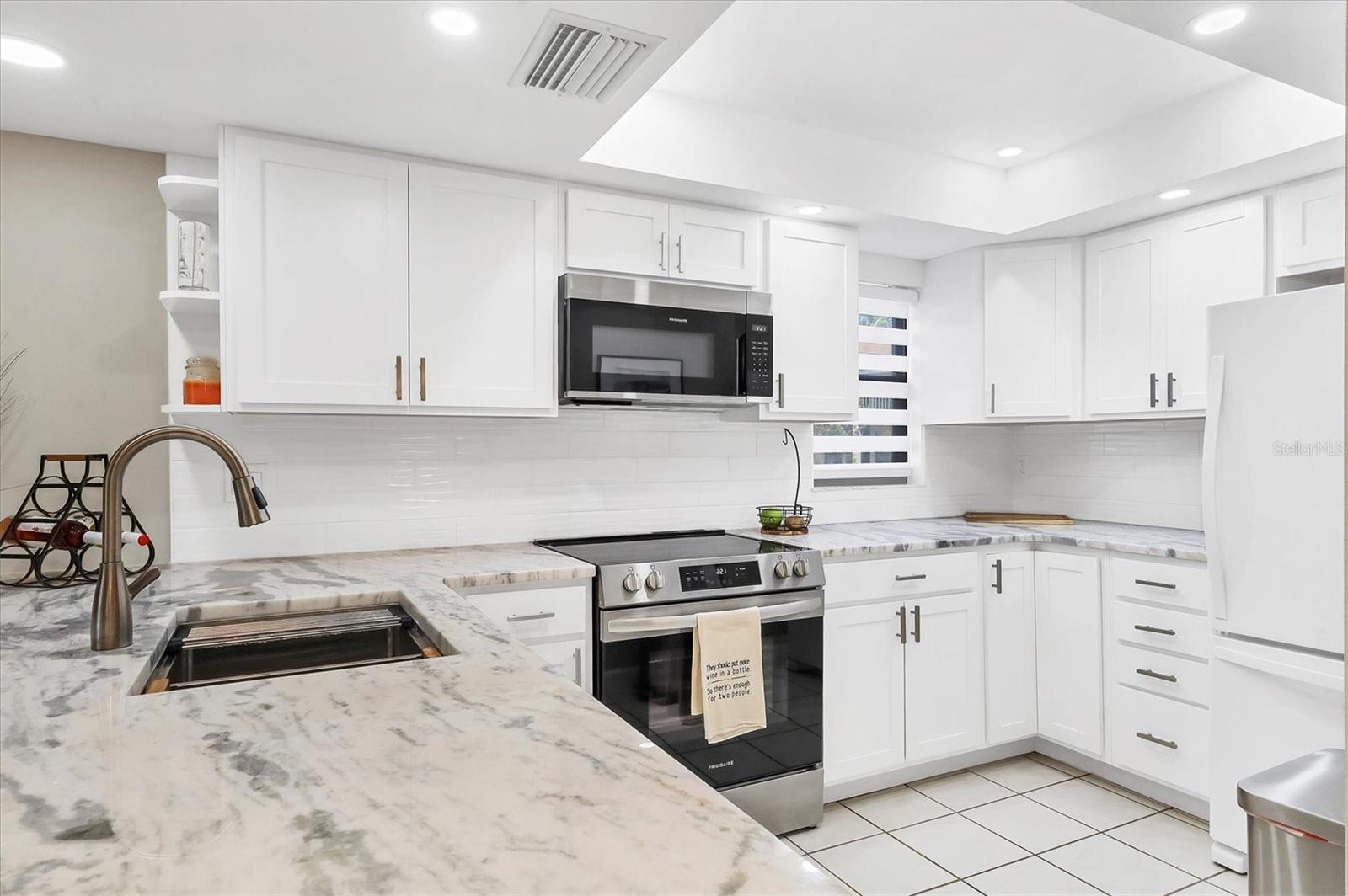 QUAIL HOLLOW - Residential