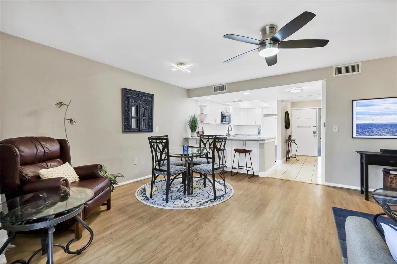 QUAIL HOLLOW - Residential