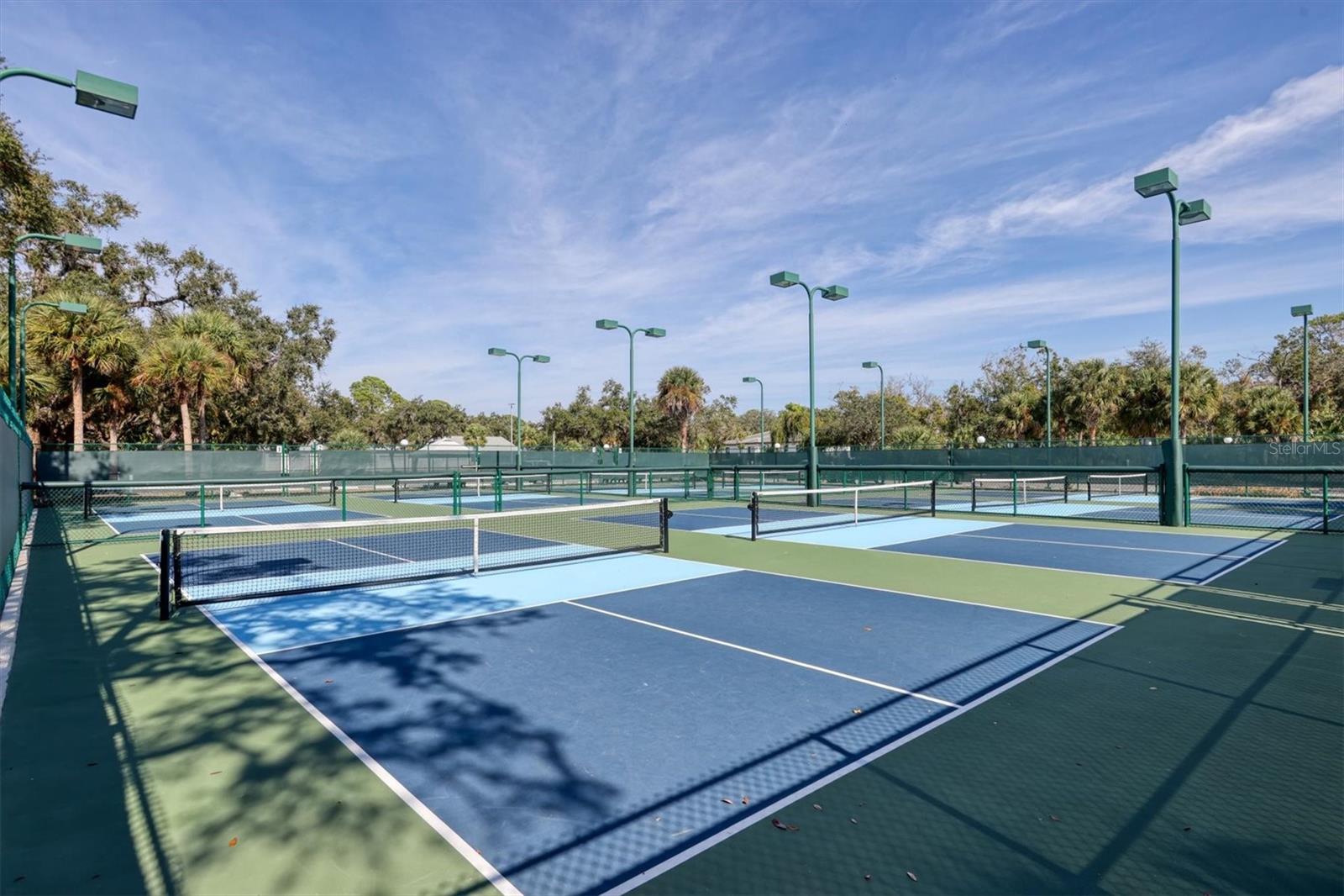 QUAIL HOLLOW - Residential