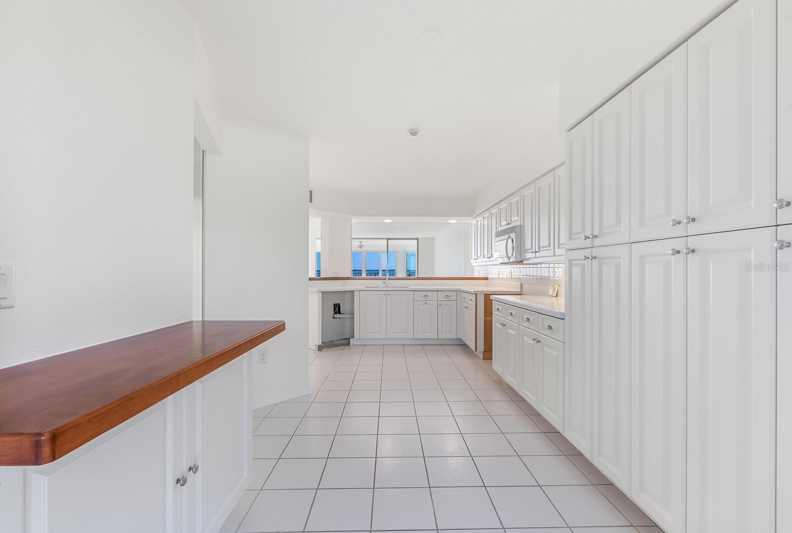 MARINA MANOR BOCA GRANDE - Residential