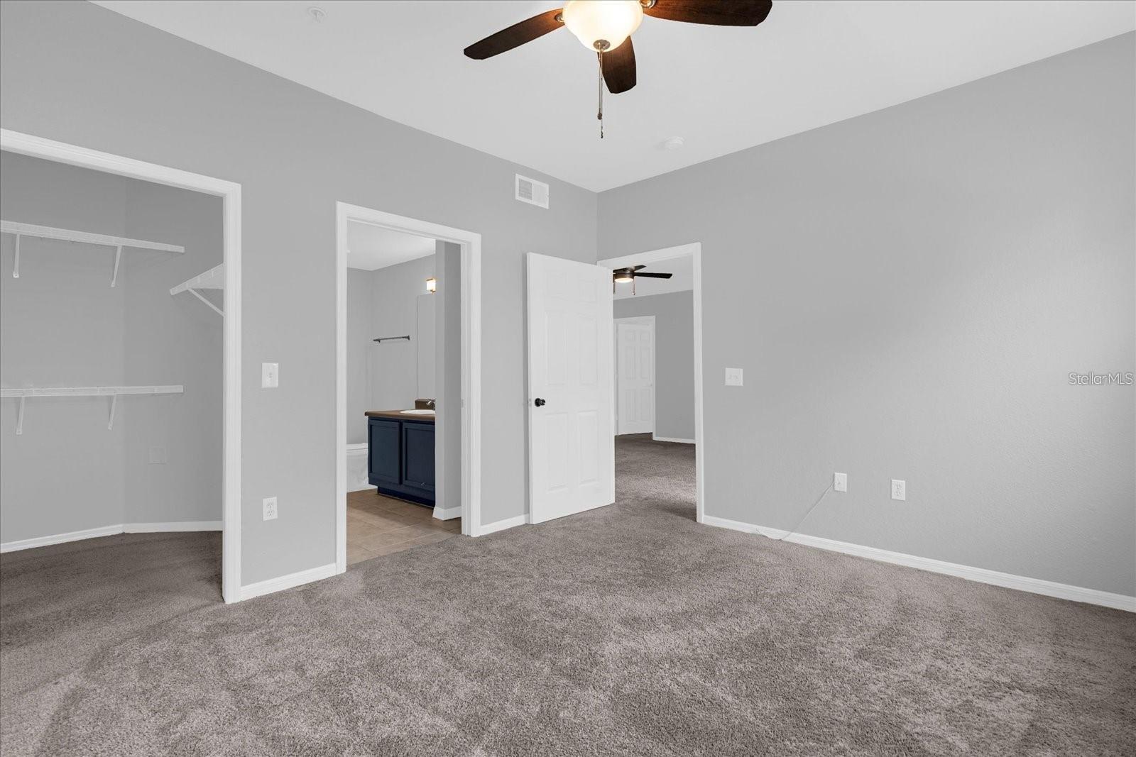 HAMPTONS/METROWEST BLDG 55 - Residential Lease