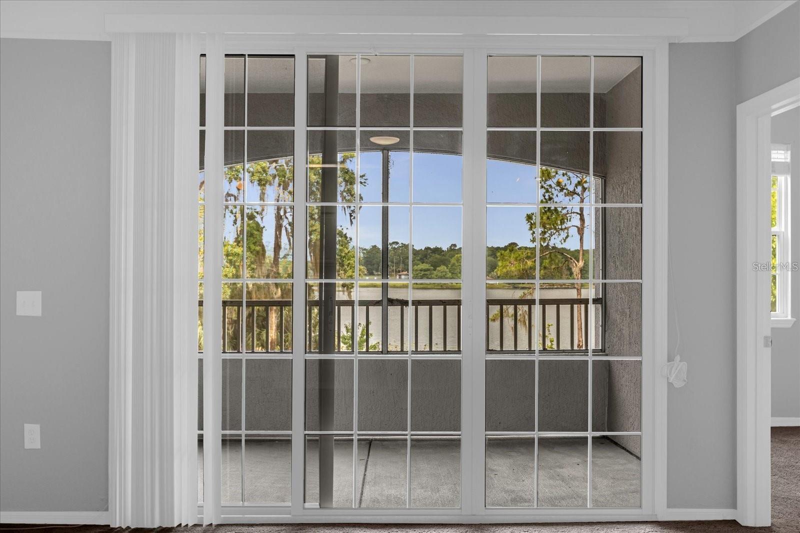 HAMPTONS/METROWEST BLDG 55 - Residential Lease