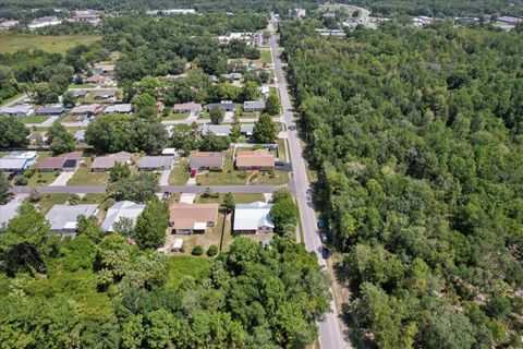 A home in CRYSTAL RIVER