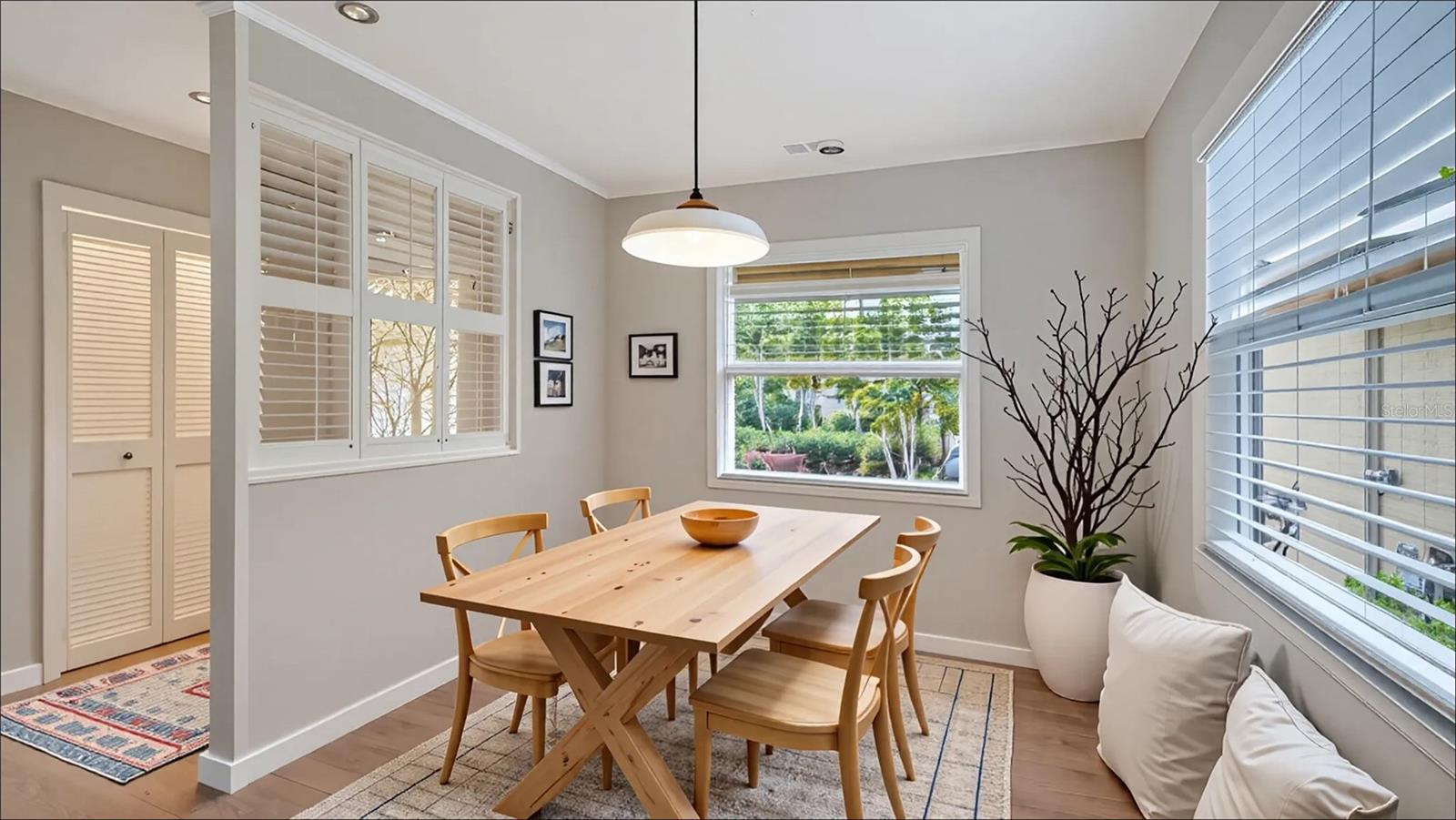 WEST SHORE - Residential