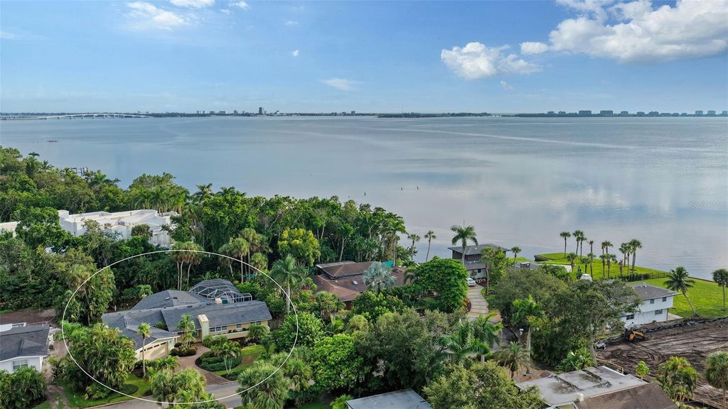 Photo of 734 Indian Beach Circle, Sarasota, FL 34234 (MLS # A4663994)