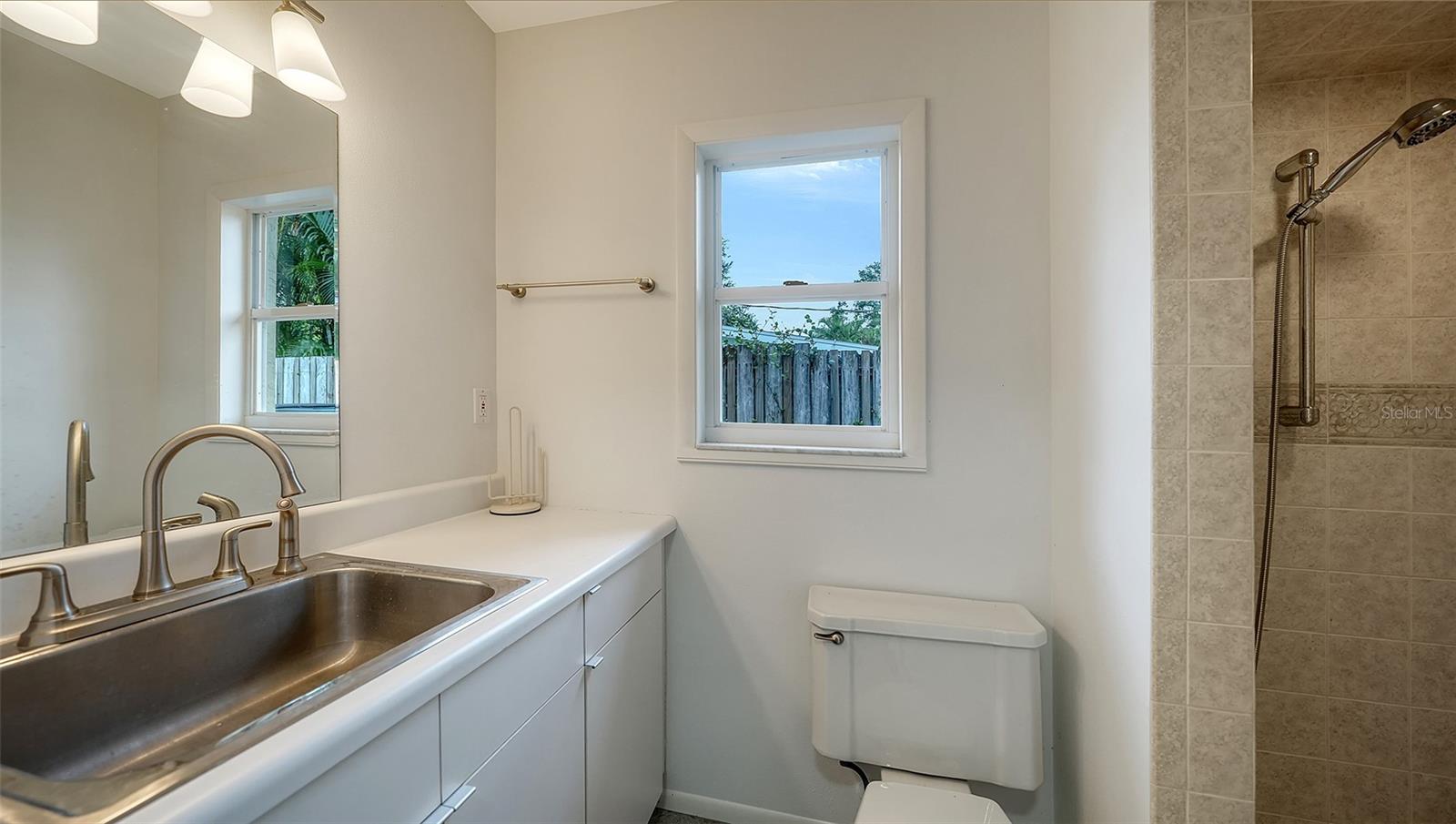 WEST SHORE - Residential