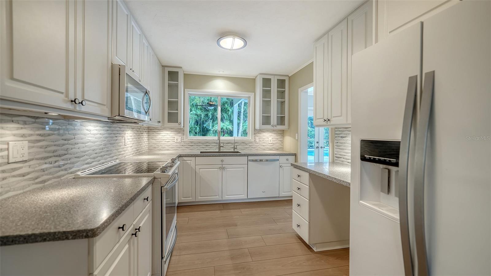 WEST SHORE - Residential