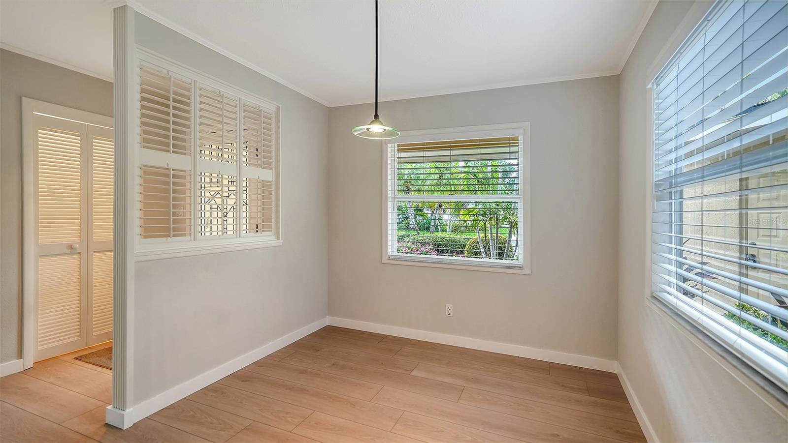 WEST SHORE - Residential