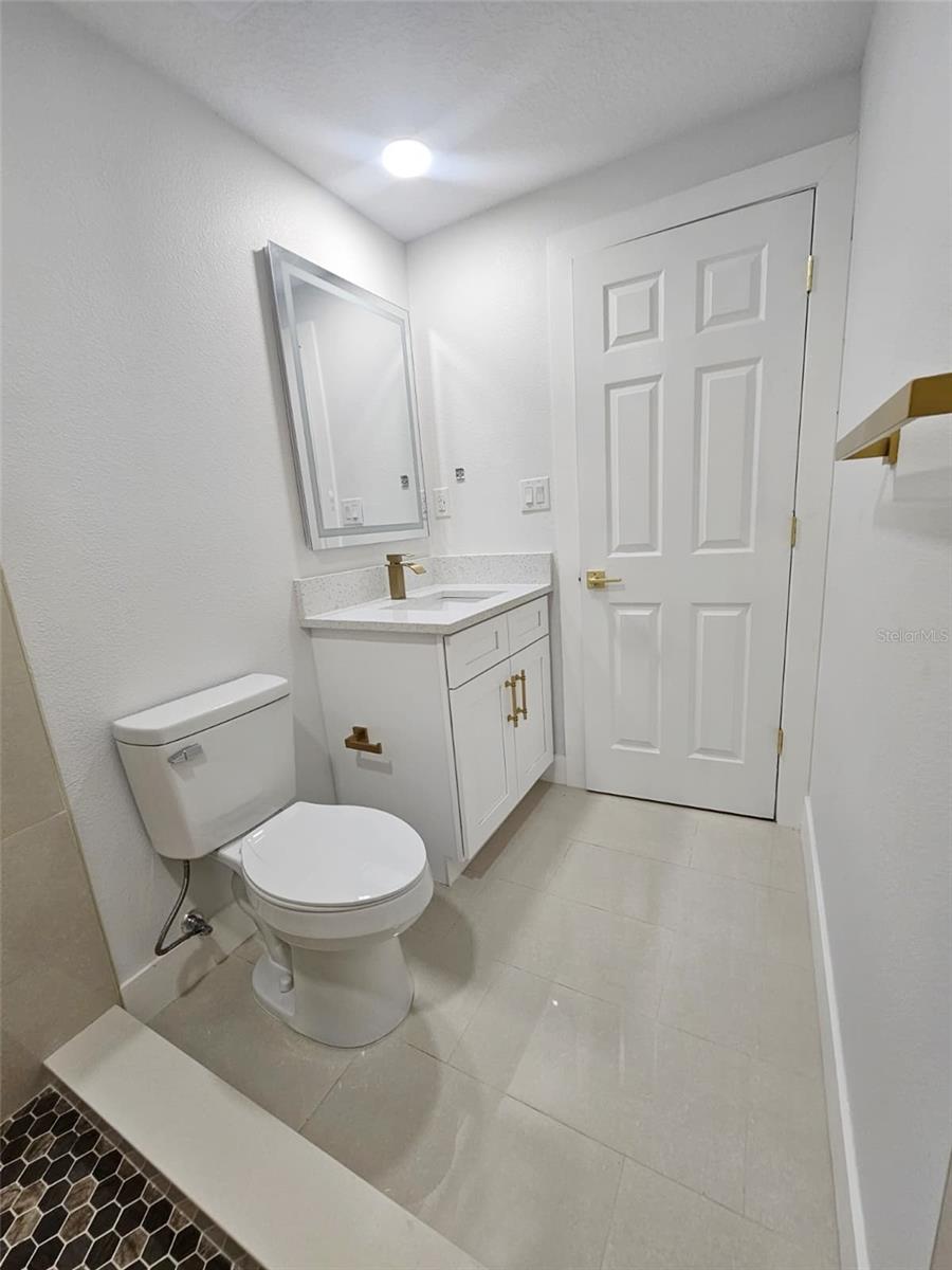 PINE CREST MANOR UNIT 3 - Residential