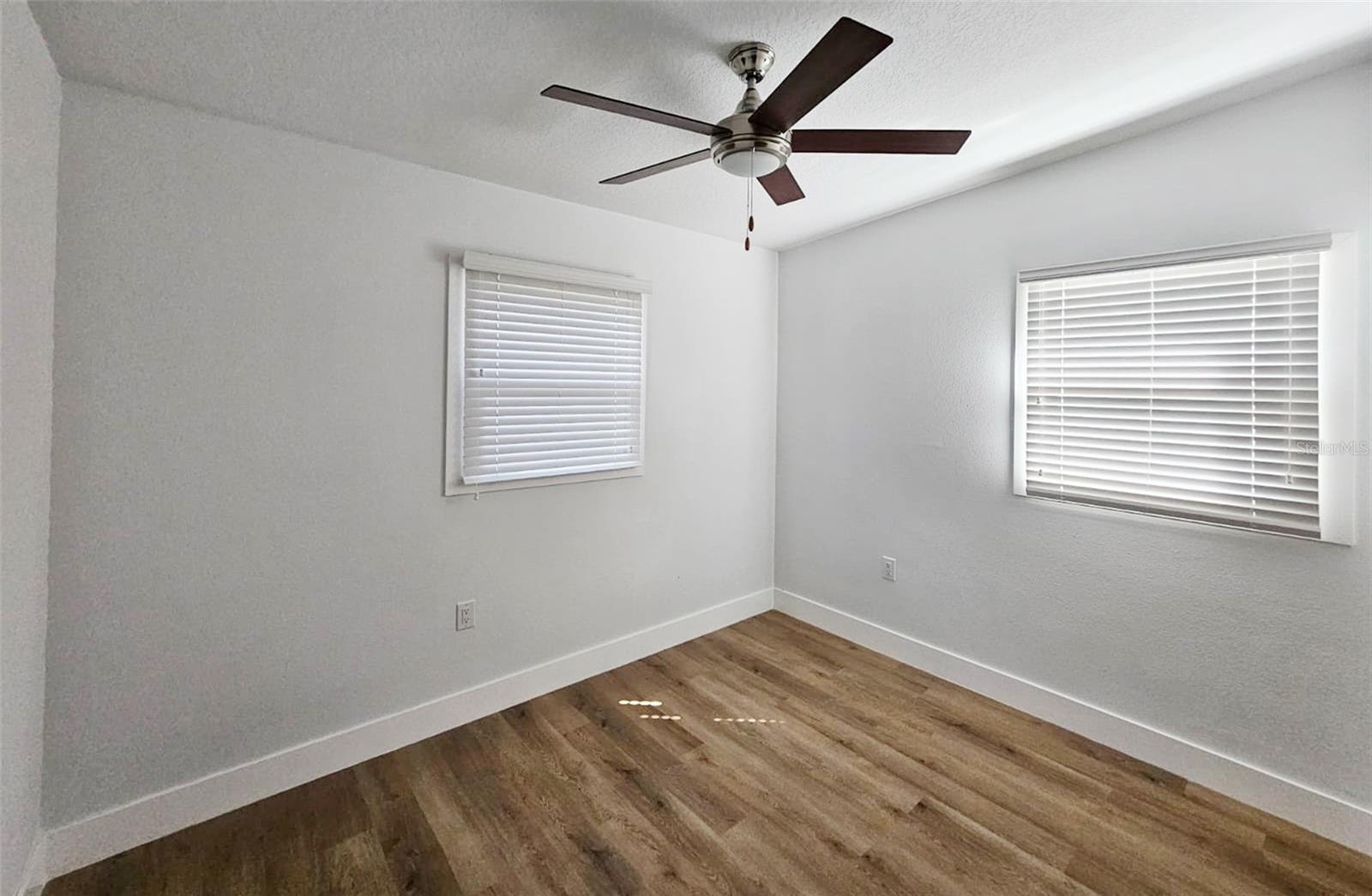 PINE CREST MANOR UNIT 3 - Residential