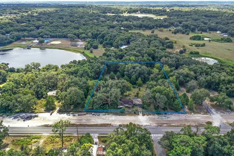 Photo of 2048 Miller Boulevard, Fruitland Park, FL 34731 (MLS # G5103796) Photo of 2048 Miller Boulevard, Fruitland Park, FL 34731 (MLS # G5103796)