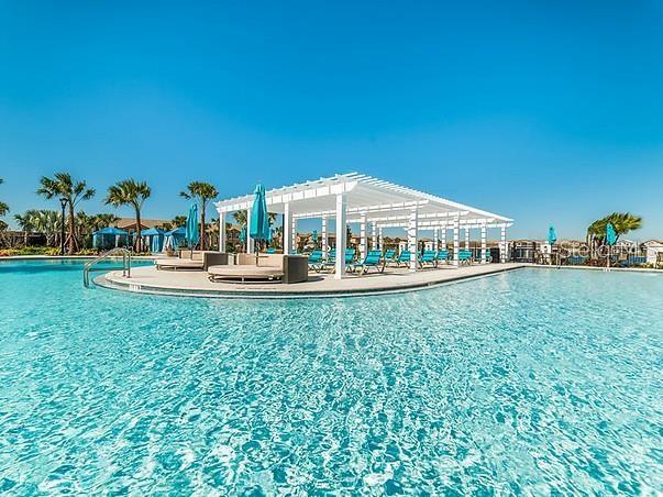 WINDSOR AT WESTSIDE - Residential