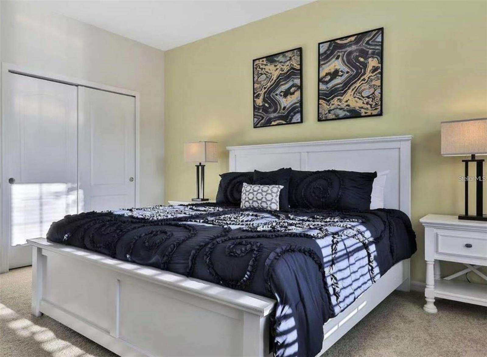 WINDSOR AT WESTSIDE - Residential