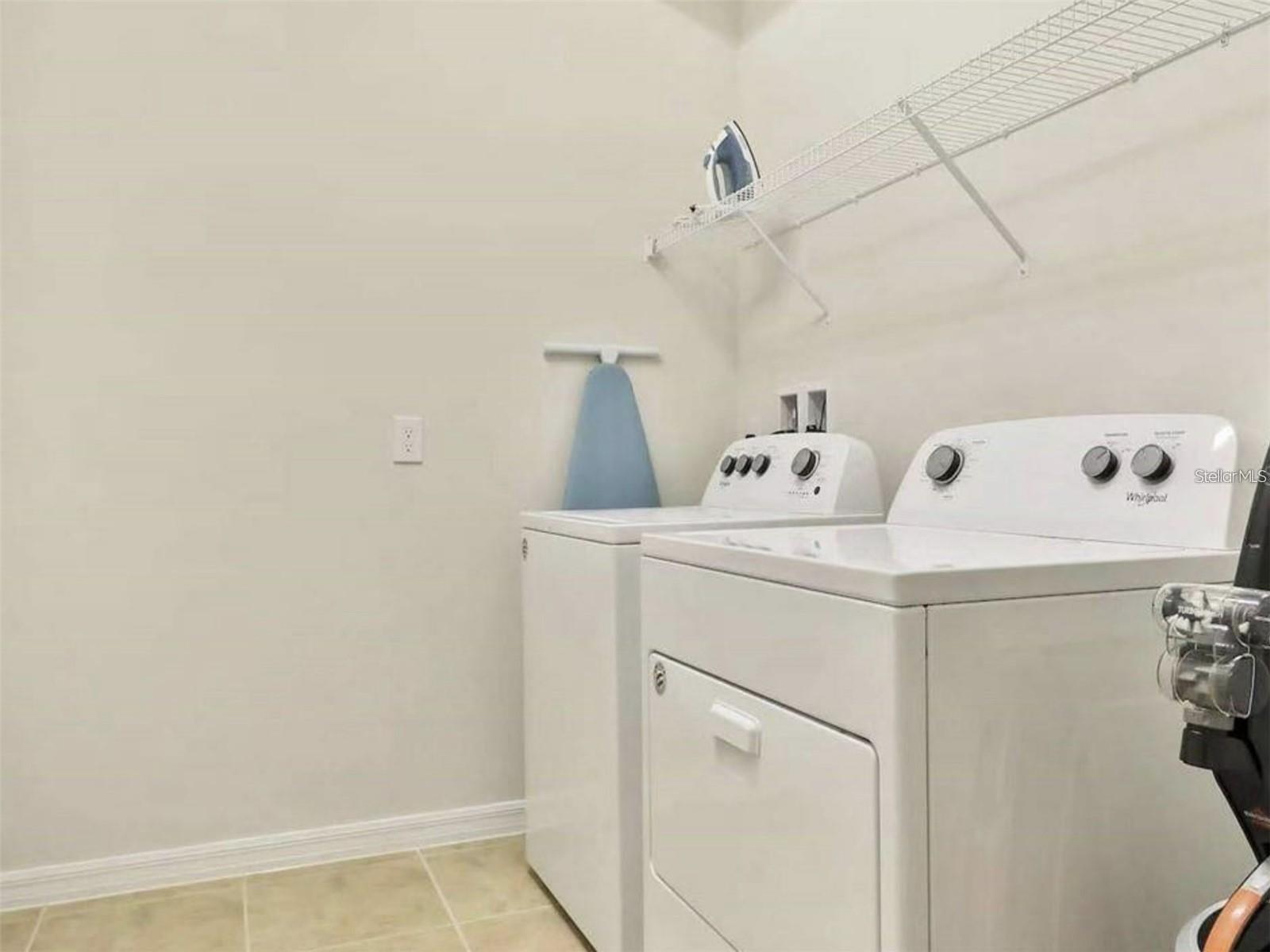 WINDSOR AT WESTSIDE - Residential