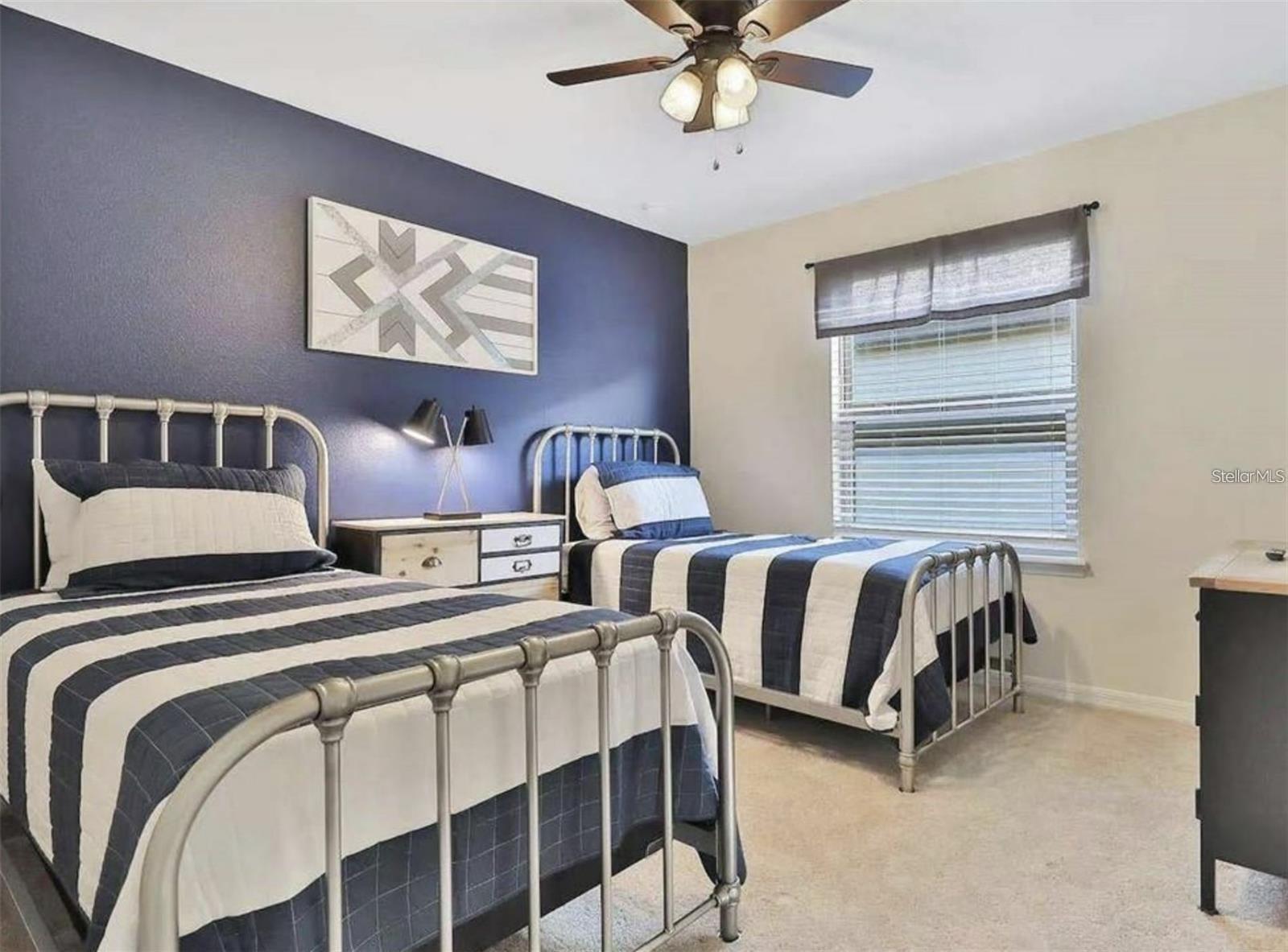 WINDSOR AT WESTSIDE - Residential