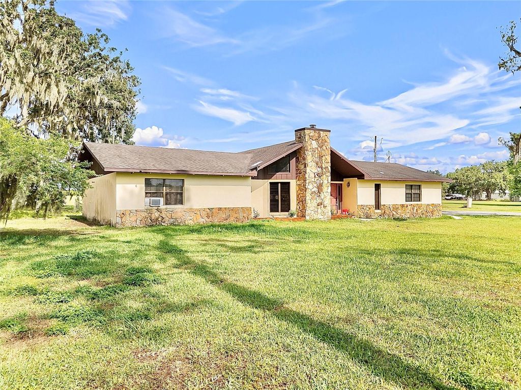 Photo of 2500 Brooke Road, Fort Meade, FL 33841 (MLS # L4952881)