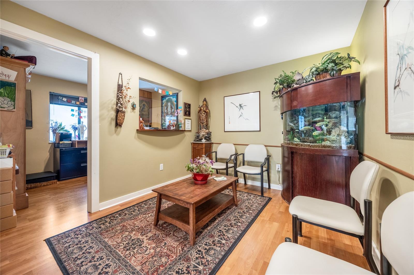 FLORIDA TERRACE - Commercial Sale