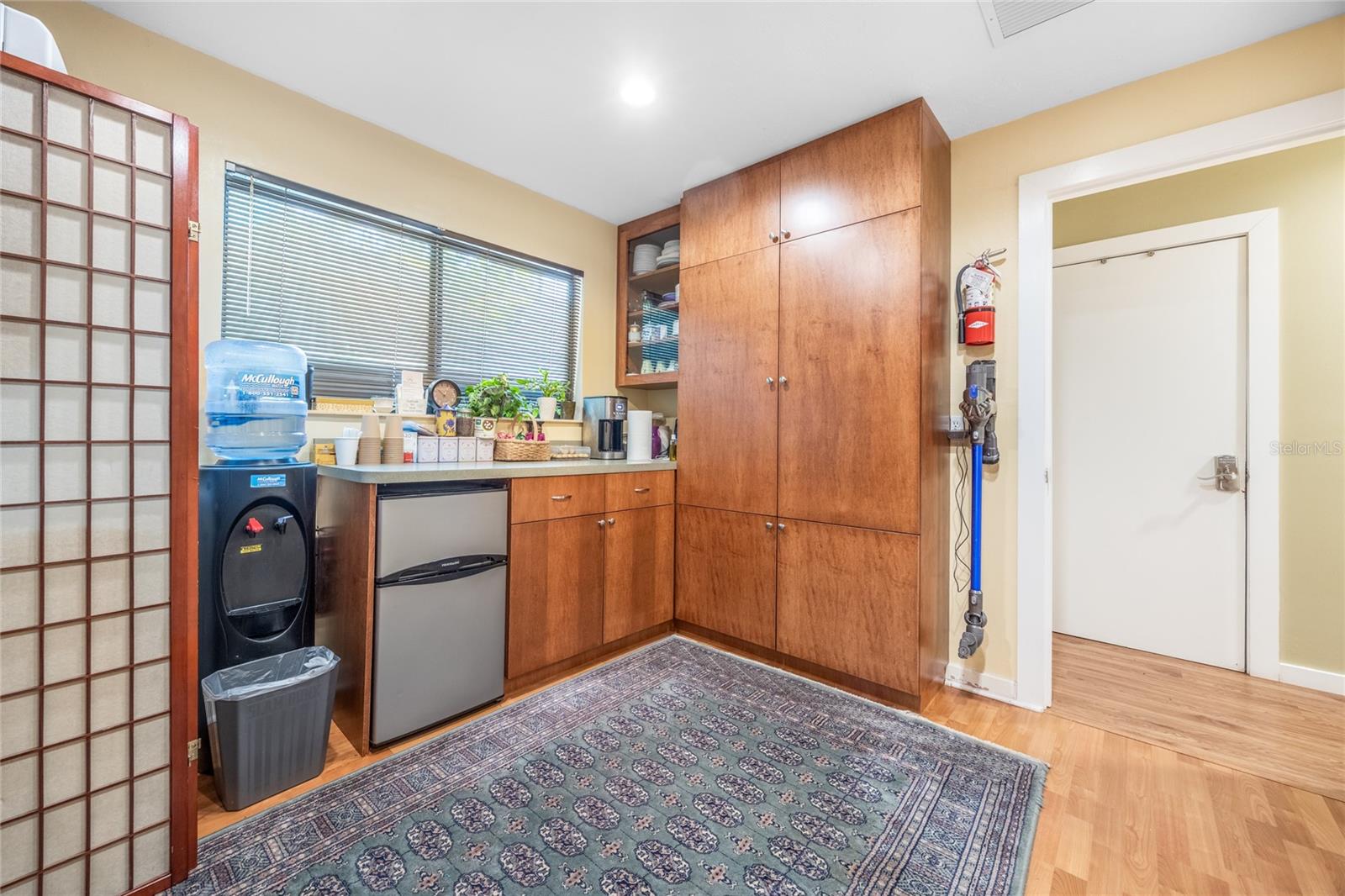 FLORIDA TERRACE - Commercial Sale