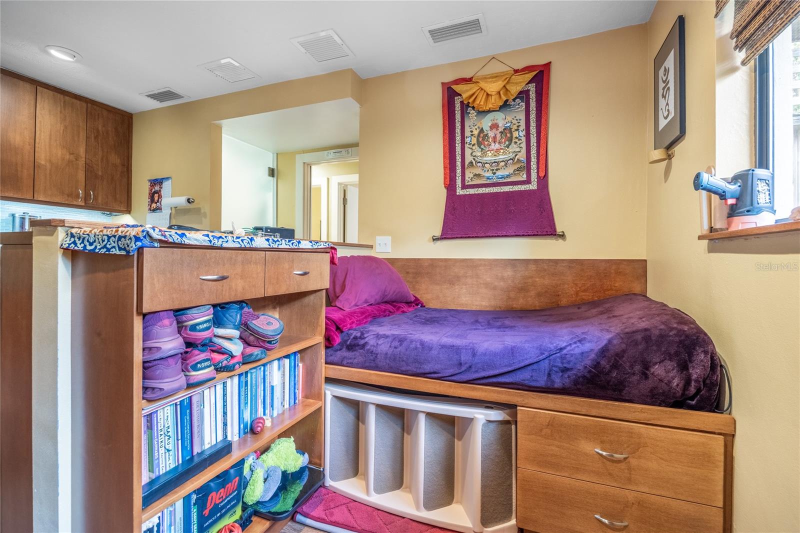 FLORIDA TERRACE - Commercial Sale