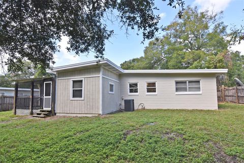 A home in APOPKA