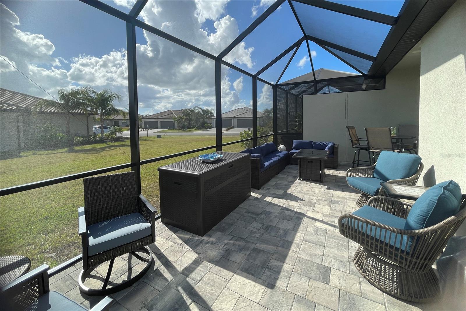 LORRAINE LAKES PH I - Residential Lease