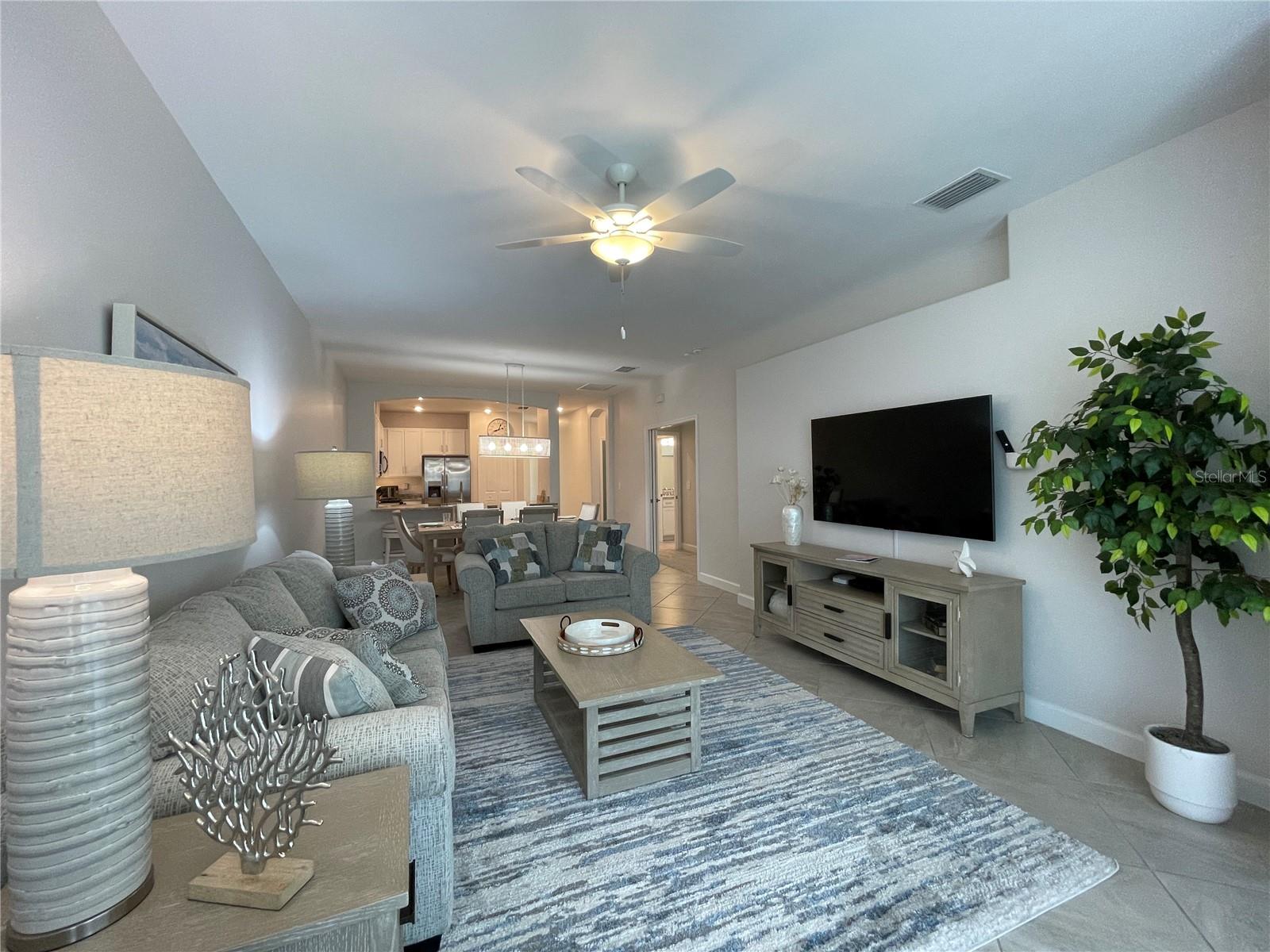 LORRAINE LAKES PH I - Residential Lease