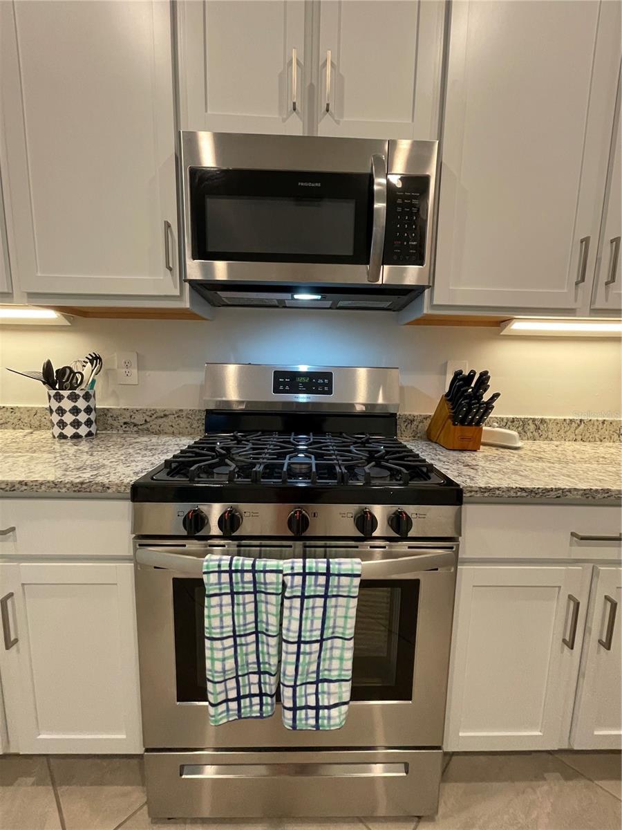 LORRAINE LAKES PH I - Residential Lease