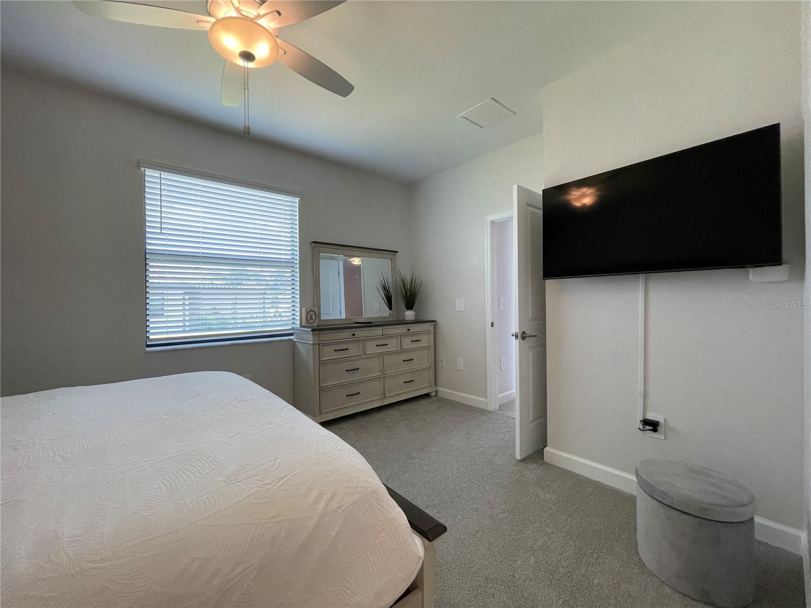 LORRAINE LAKES PH I - Residential Lease