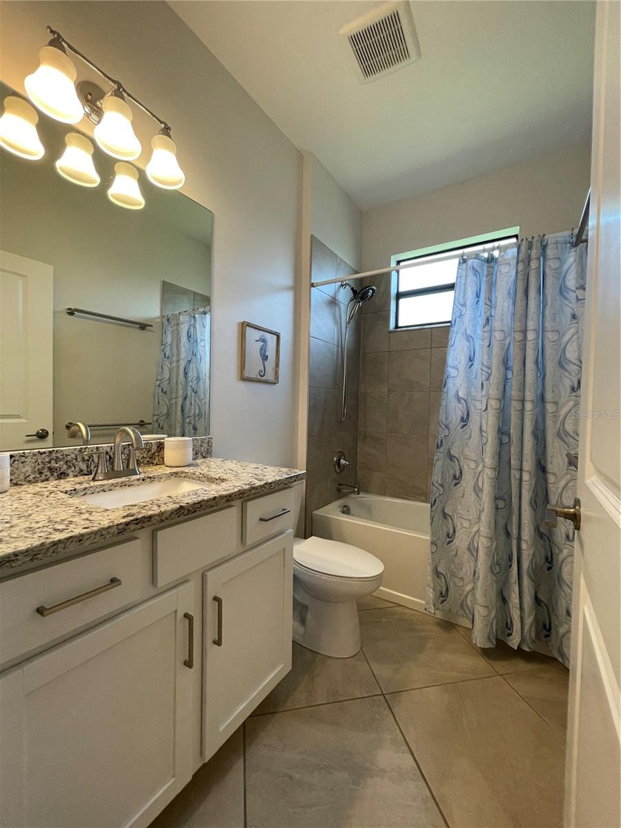 LORRAINE LAKES PH I - Residential Lease