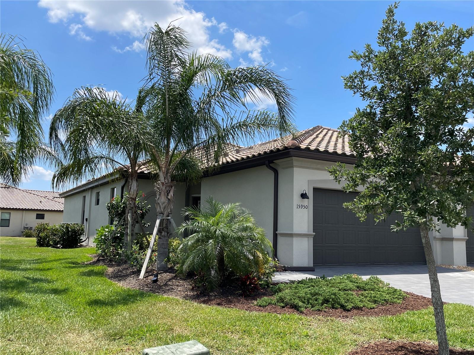 LORRAINE LAKES PH I - Residential Lease