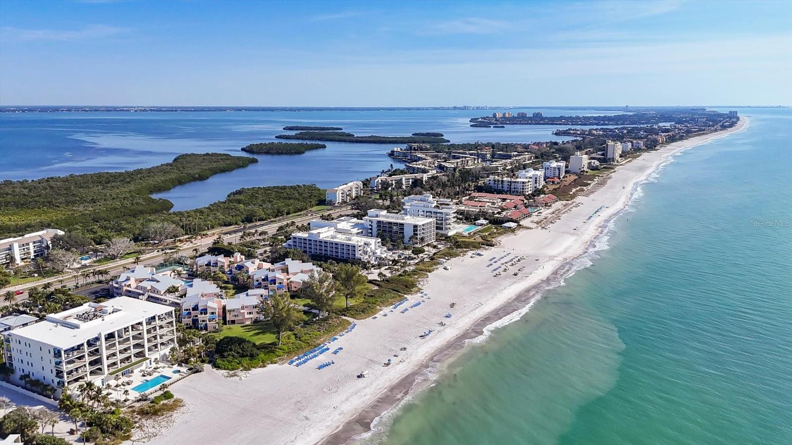 SAND CAY - Residential