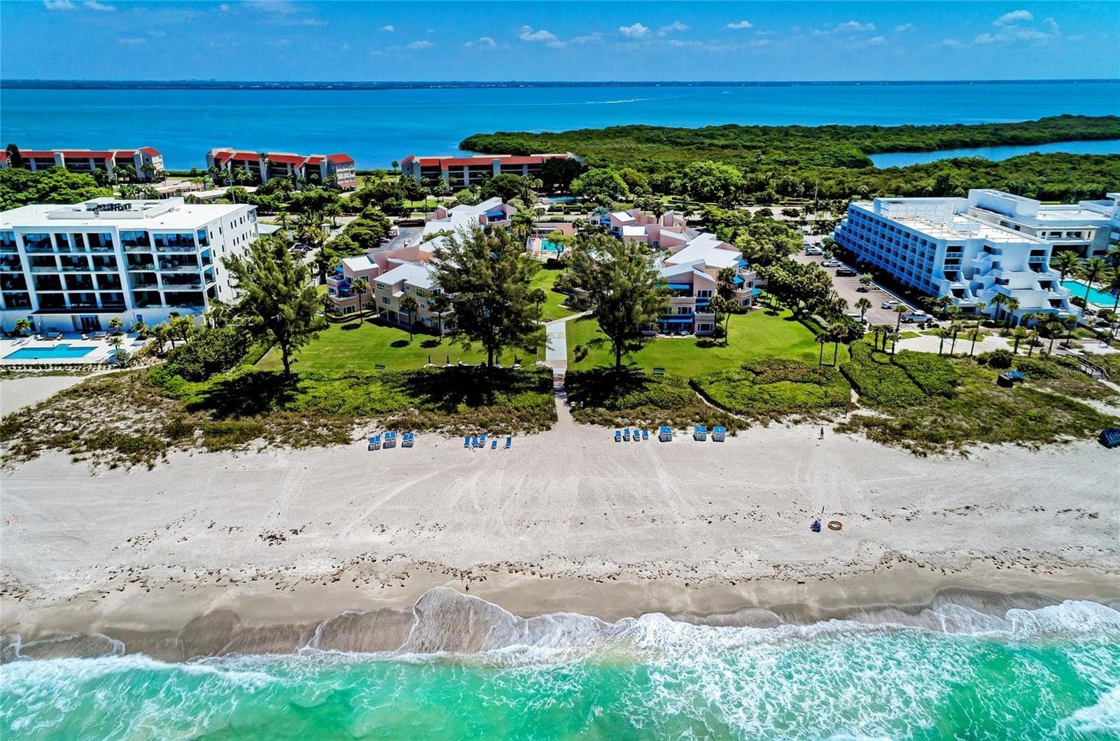 SAND CAY - Residential