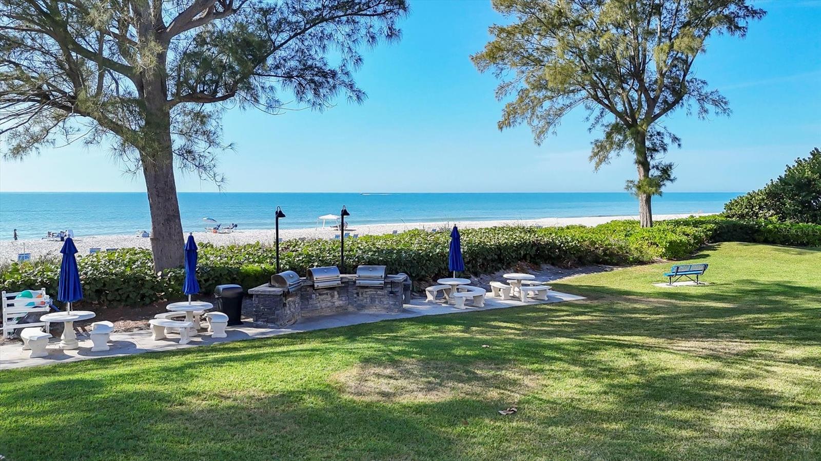 SAND CAY - Residential