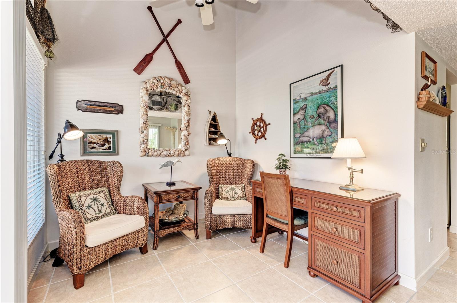 SAND CAY - Residential