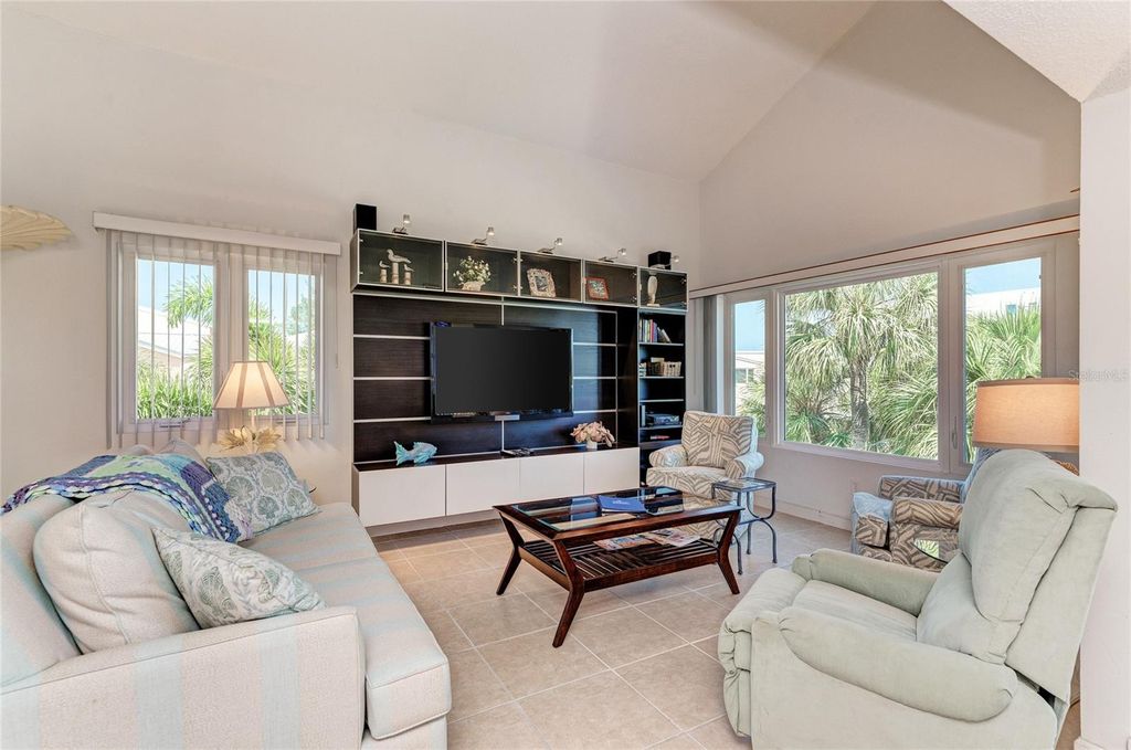 Photo of 4725 Gulf Of Mexico Drive #314, Longboat Key, FL 34228 (MLS # A4673798)